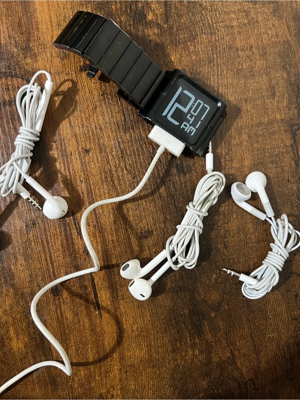 Apple Black iPod Nano with White Earbuds
